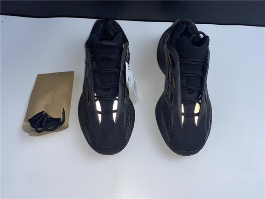 YzY 700 V3 Clay Brown Shoes Sneakers - ad0000323 image 2