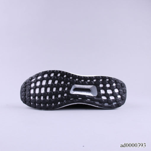 UltraBoost 4.0 Core Black Shoes Sneakers - ad0000393 image 6