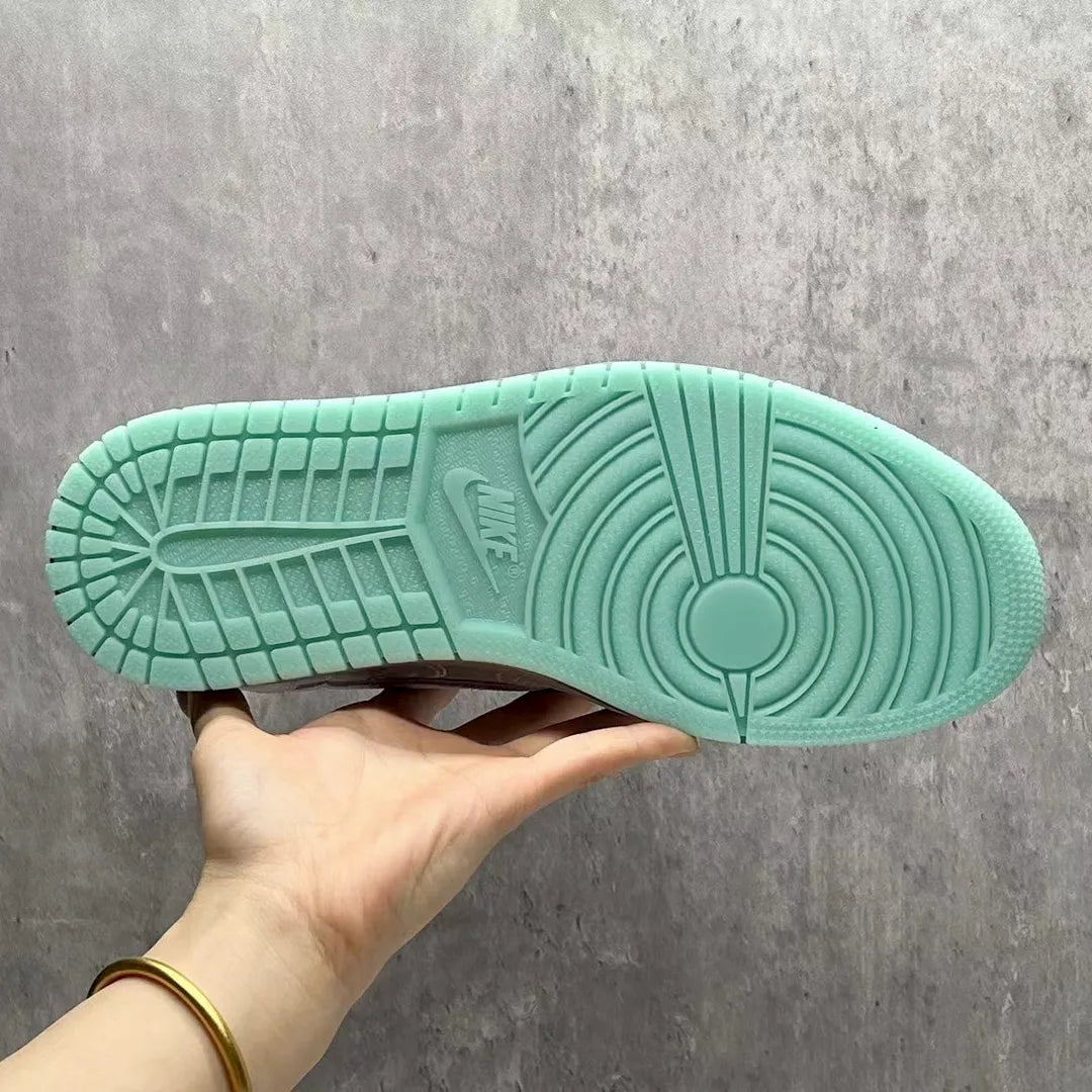 Travis Scott x KAWS x AJ 1 Low OG Cool Grey Shoes Sneakers – nk0004638 image 8