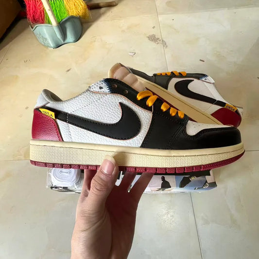 Union LA x AJ 1 Low OG Black Toe Shoes Sneakers – nk0004751 image 2