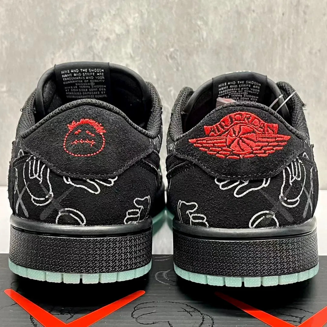 Travis Scott x KAWS x AJ 1 Low OG Black Shoes Sneakers – nk0004637 image 9