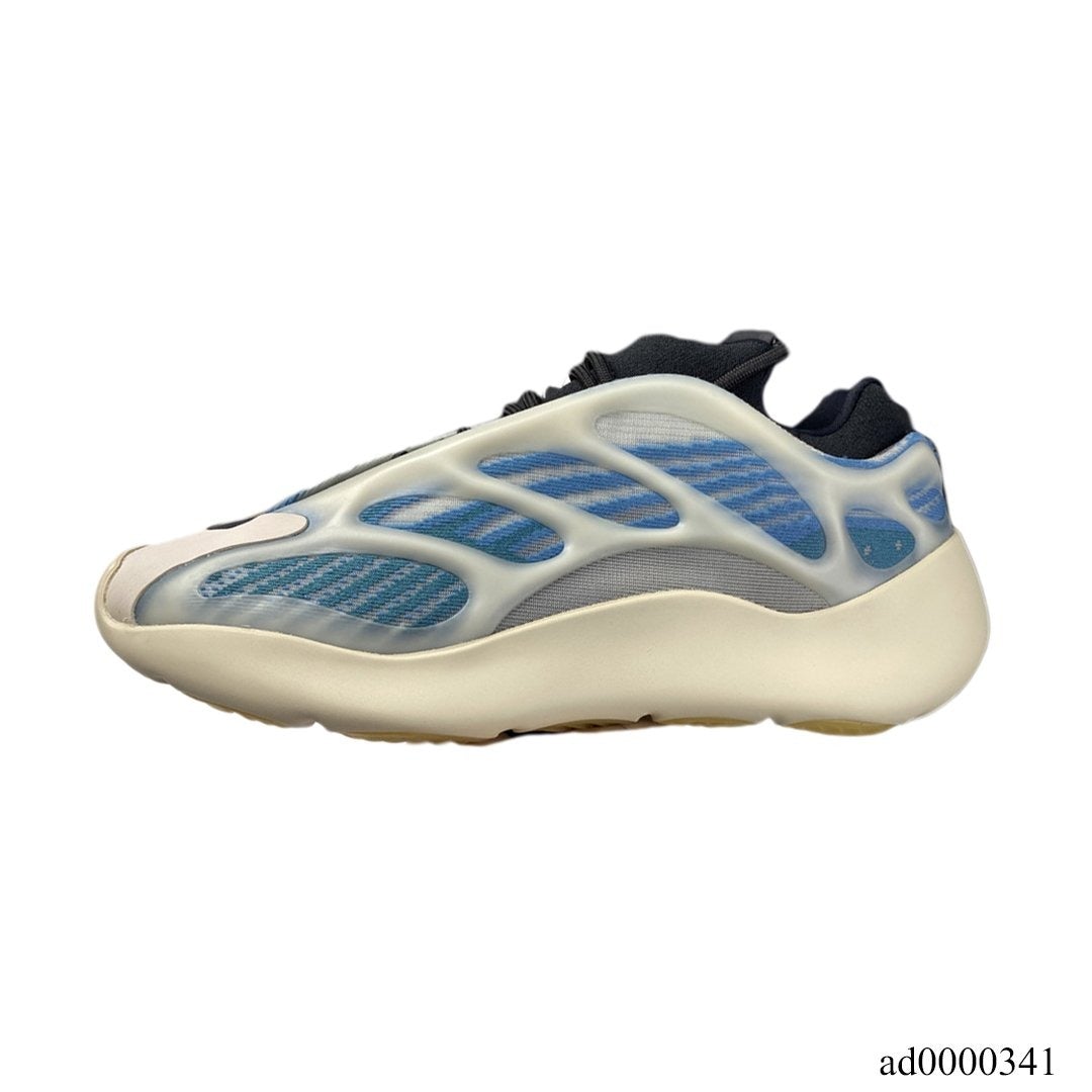 YzY 700 V3 Kyanite Shoes Sneakers - ad0000341 image 1