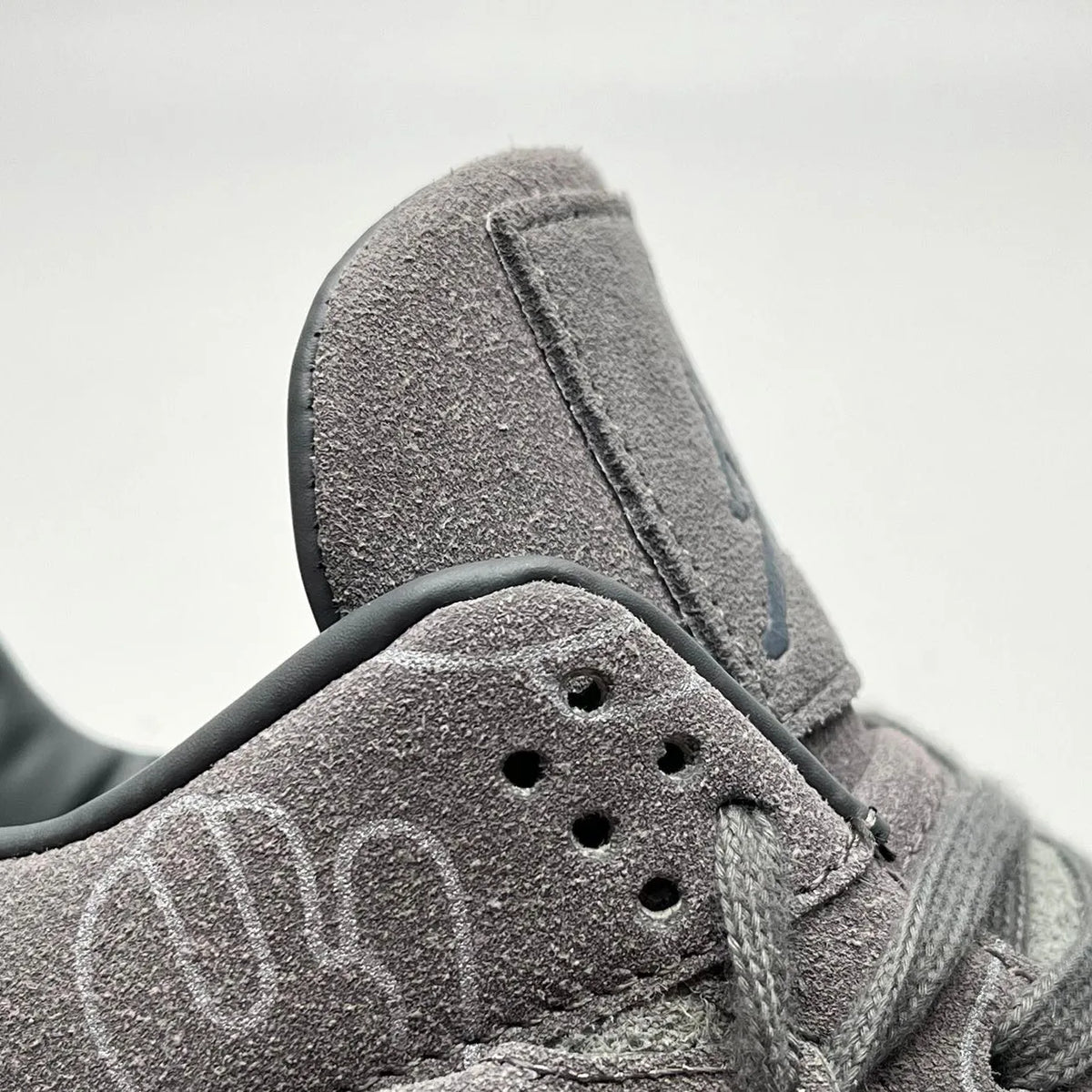 KAWS x AJ 4 Cool Grey Shoes Sneakers – nk0003104 image 6