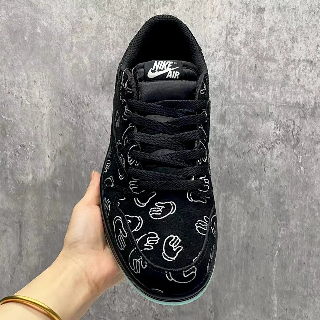 Travis Scott x KAWS x AJ 1 Low OG Black Shoes Sneakers – nk0004637 image 7