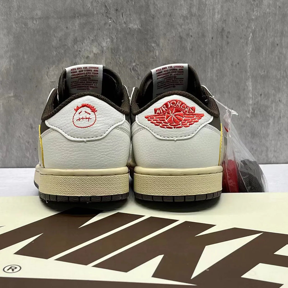 Travis Scott x AJ 1 Low OG Reverse Mocha Shoes Sneakers - nk0001819 image 8