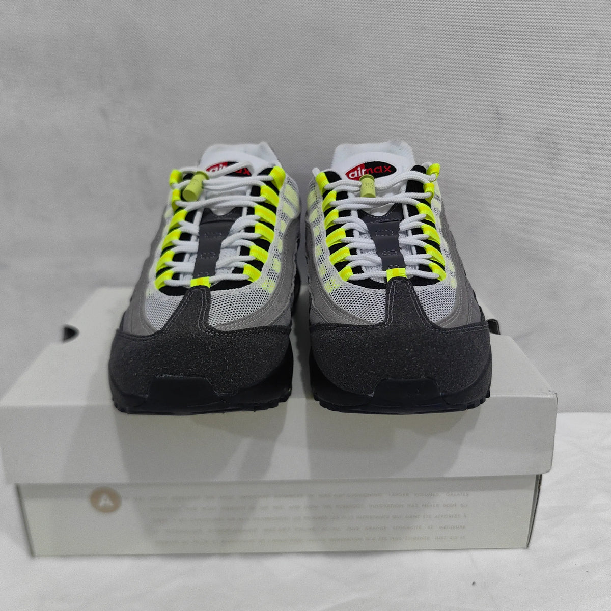 Undefeated x AM 95 Geo NYC Neon Shoes Sneakers - nk0004982 image 12