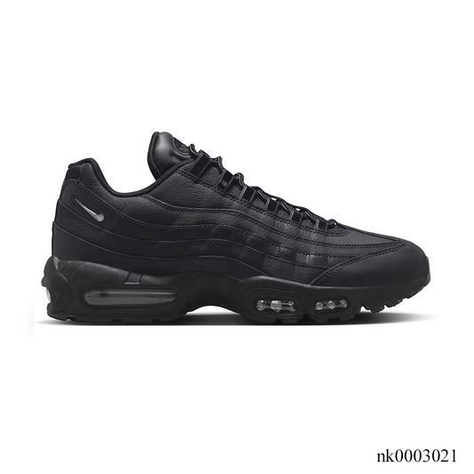 AM 95 Jewel Triple Black Shoes Sneakers - nk0003021 image 0