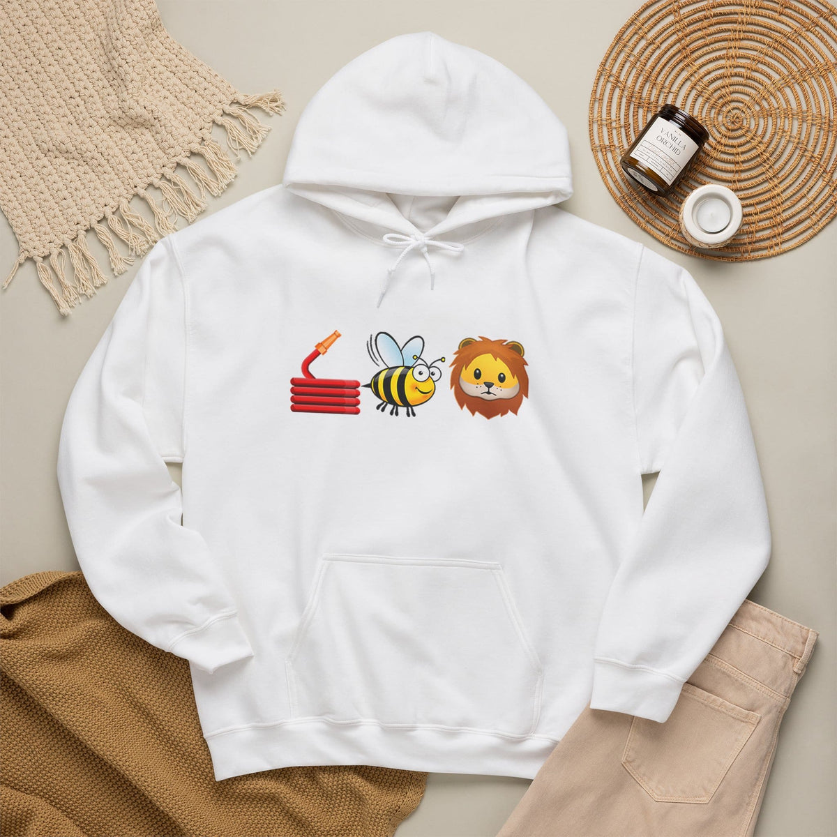 Bee Unisex Heavy Blend™ Hooded Sweatshirt image 4