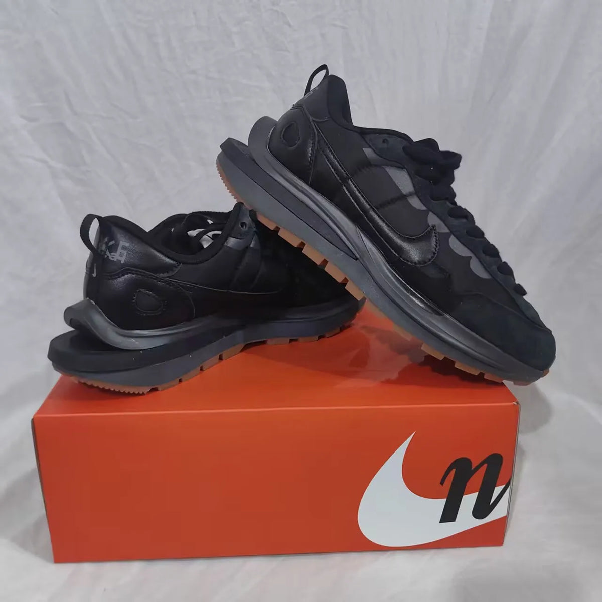 Vaporwaffle sacai Black Gum Shoes Sneakers - nk0001886 image 9