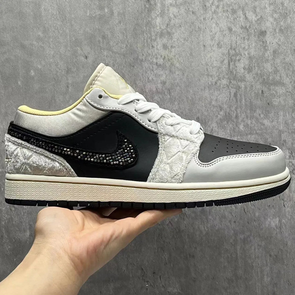 AJ 1 Low Beaded Swoosh Shoes Sneakers - nk0002543 image 5