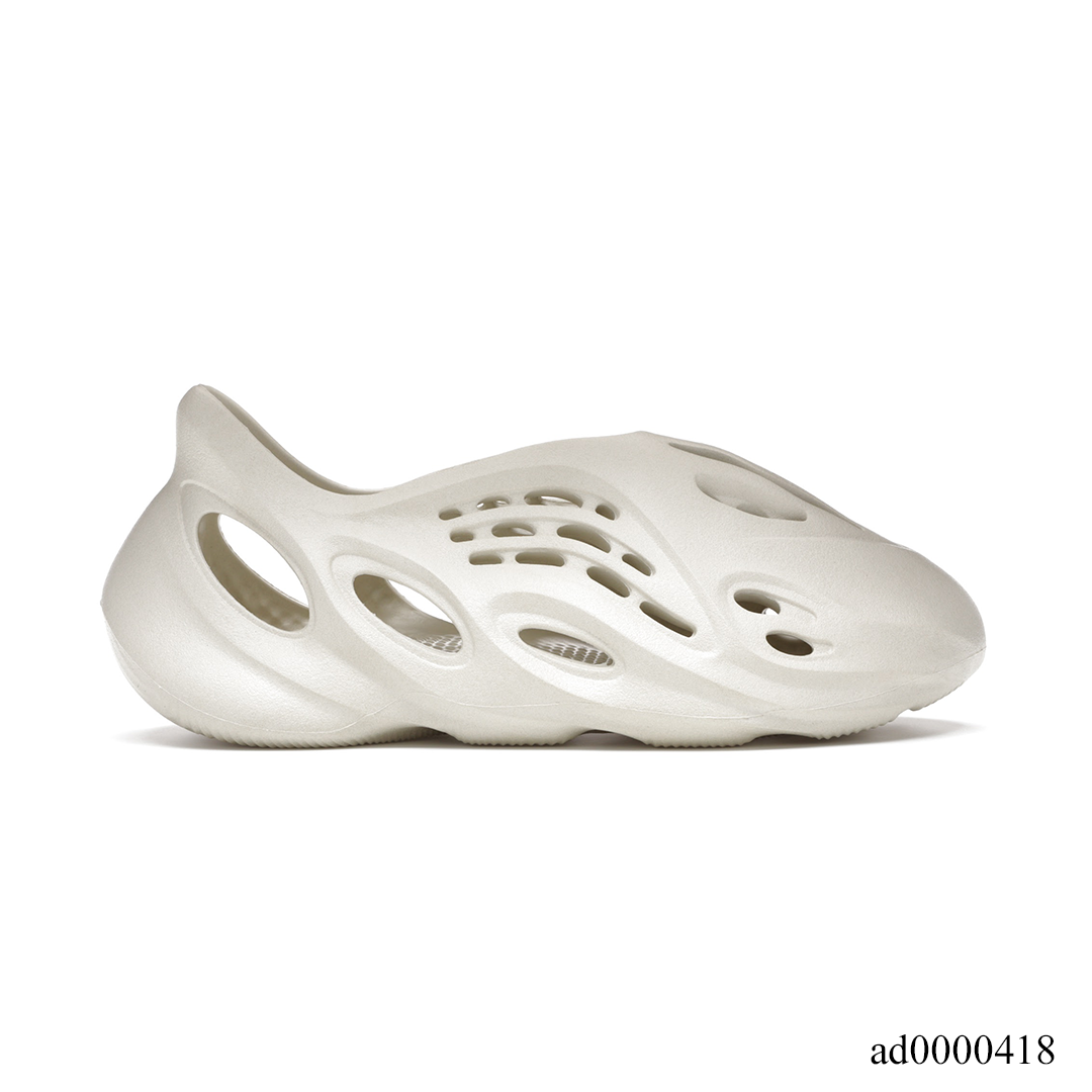 YzY Foam RNNR Sand Shoes Sneakers - ad0000418 image