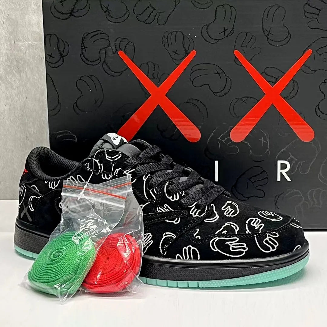 Travis Scott x KAWS x AJ 1 Low OG Black Shoes Sneakers – nk0004637 image 3