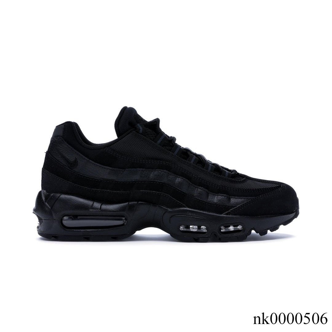 AM 95 Triple Black Shoes Sneakers - nk0000507 image