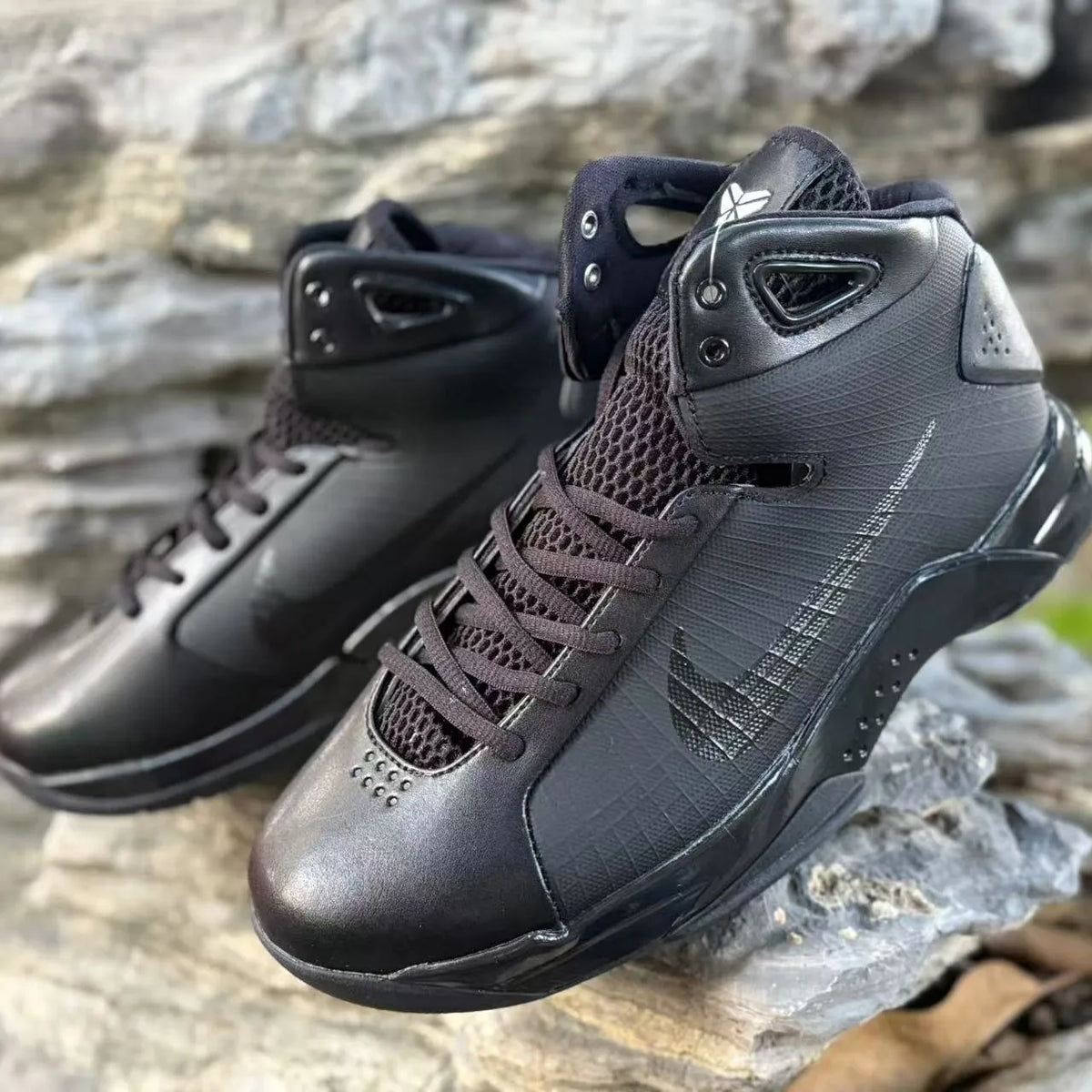 NK Hyperdunk '08 Retro 'Triple Black' Shoes Sneakers - nk0005459 image 2