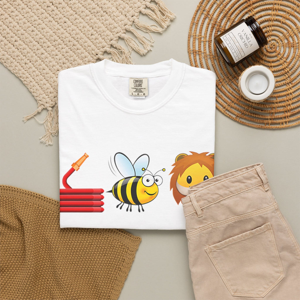 Bee Unisex Garment-Dyed T-shirt image 3