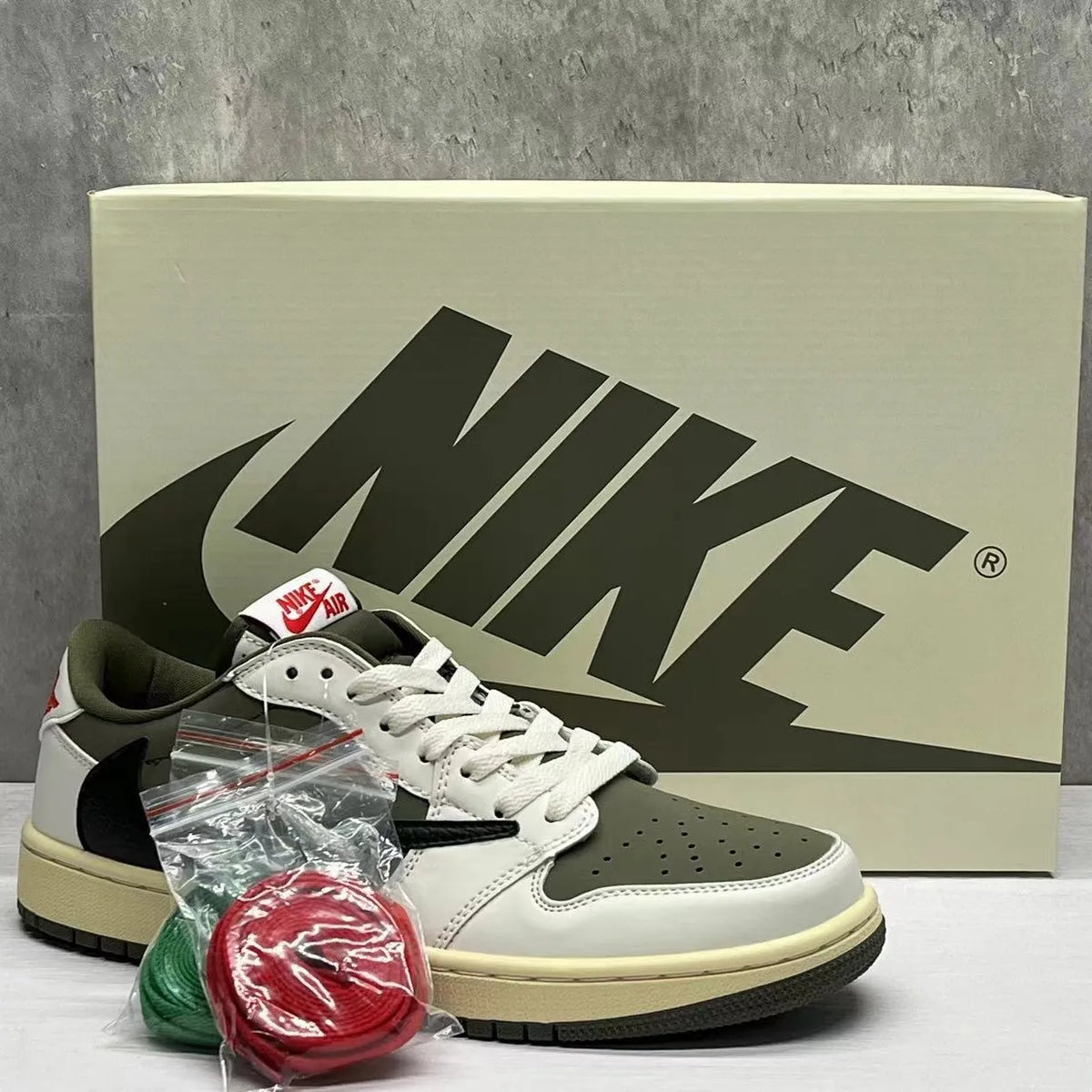 Travis Scott x AJ 1 Low Medium Olive Shoes Sneakers – nk0003913 image 6