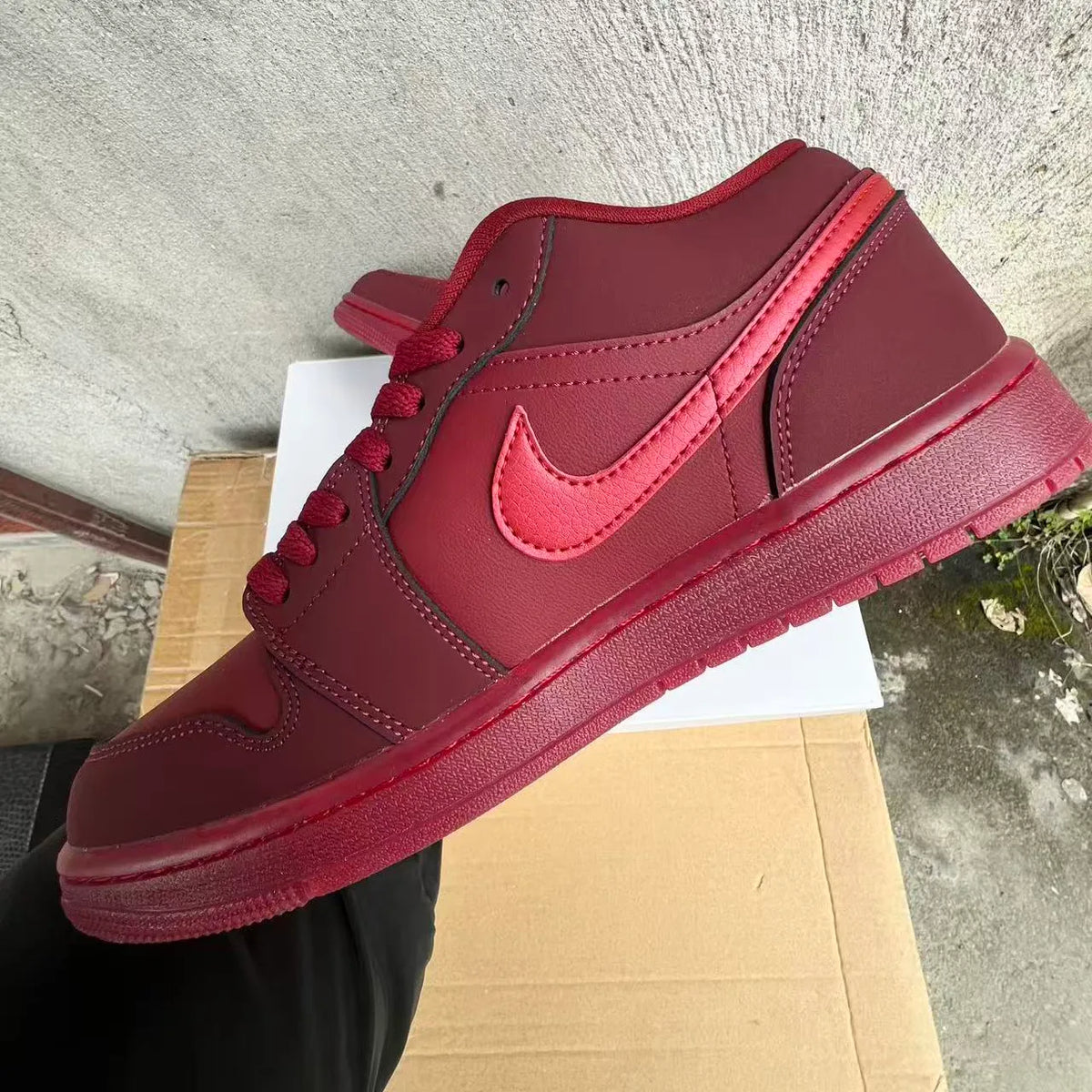 AJ 1 Low SE Valentine's Day (2026) Shoes Sneakers – nk0004908 image 7