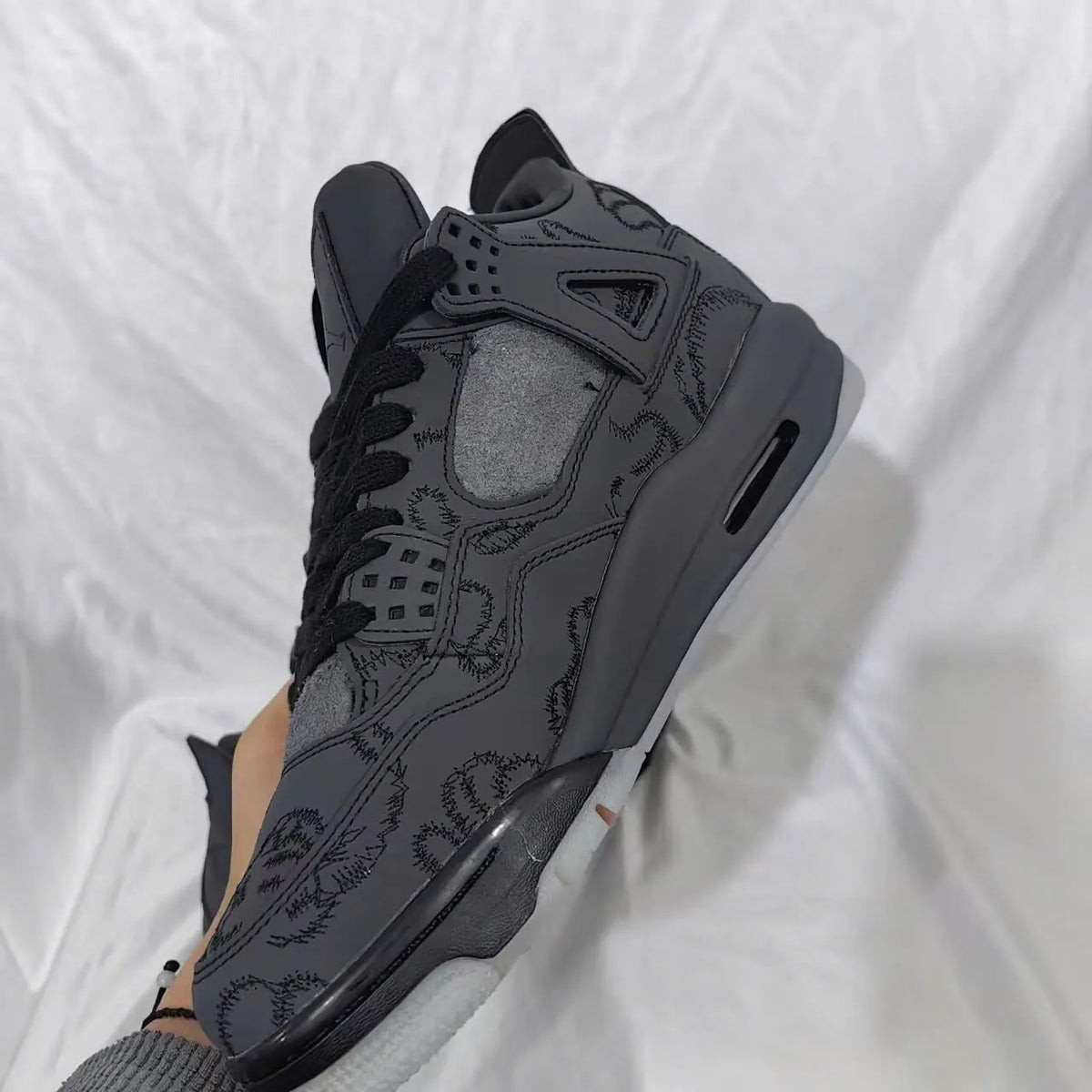 KAWS x AJ 4 Black Shoes Sneakers – nk0000025 image 4