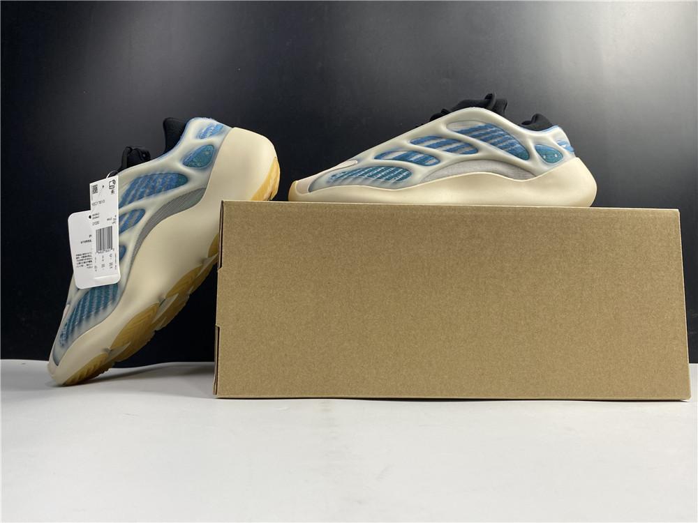 YzY 700 V3 Kyanite Shoes Sneakers - ad0000341 image 4