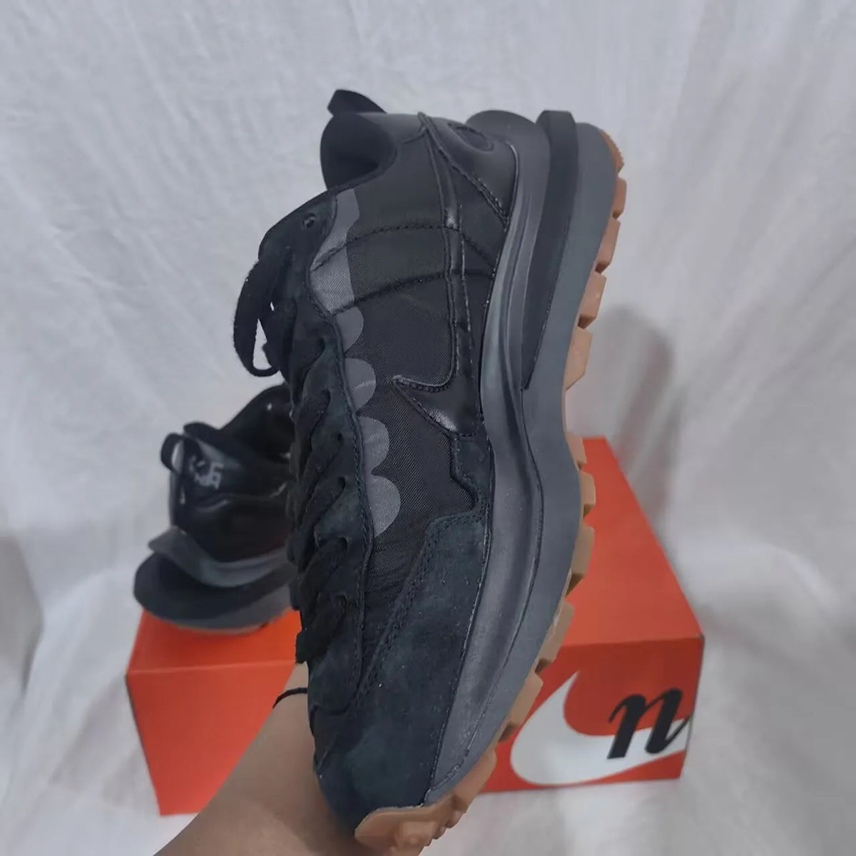 Vaporwaffle sacai Black Gum Shoes Sneakers - nk0001886 image 11