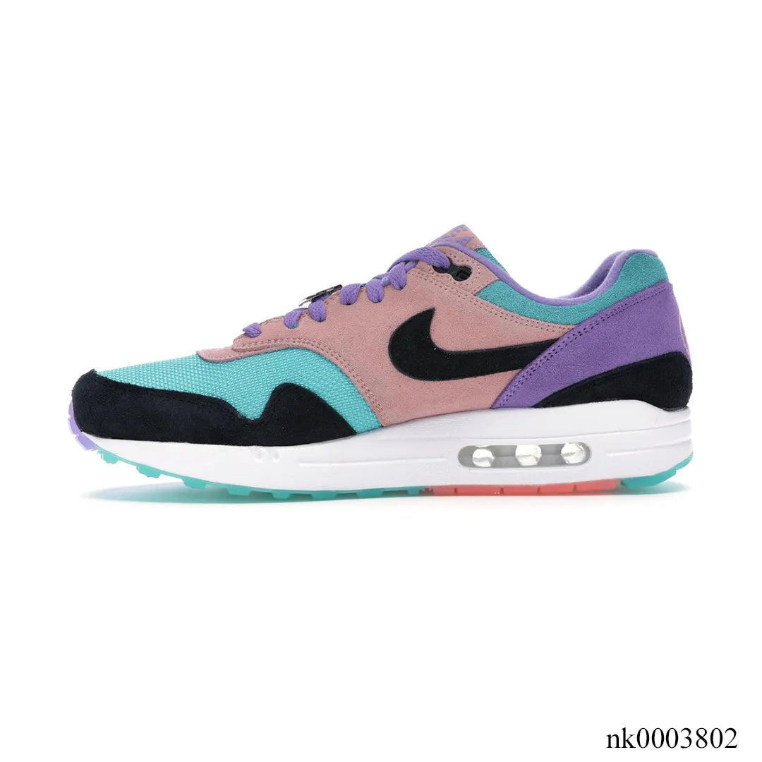 AM 1 Have a Nike Day Shoes Sneakers - nk0003802 image 1