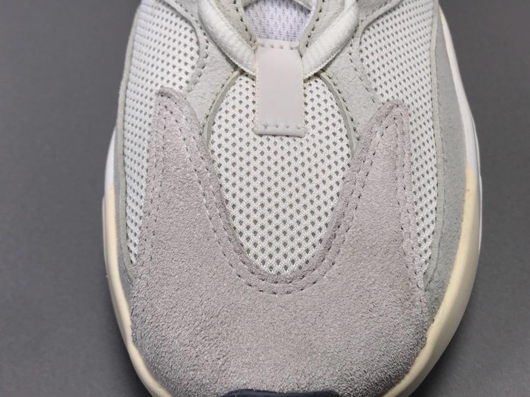 YzY Boost 700 Analog Shoes Sneakers - ad0000030 image 16