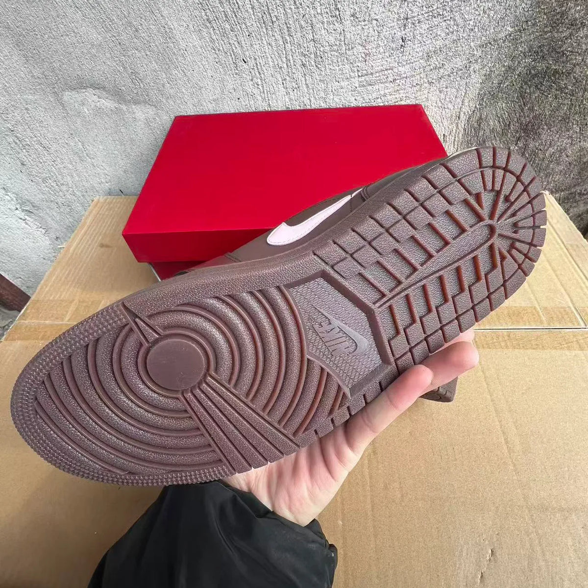 AJ 1 Low 'Chocolate Valentine's Day' Shoes Sneakers – nk0004944 image 13