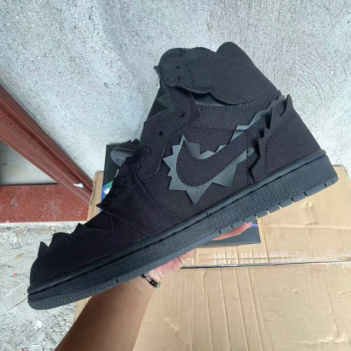 J Balvin x AJ 1 "Black" Shoes Sneakers – nk0005300 image 3