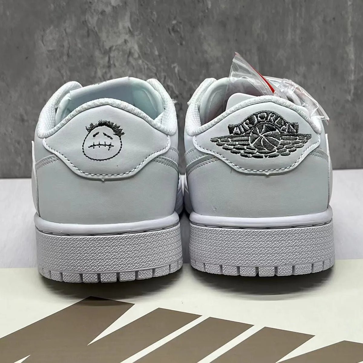 Travis Scott x AJ 1 Low White Party Shoes Sneakers - nk0004438 image 12