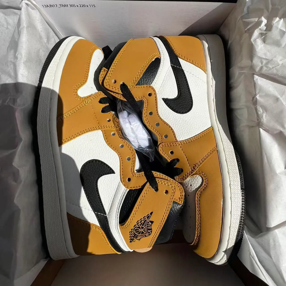 AJ 1 Retro High OG 'Rookie of the Year' Shoes Sneakers – nk0005360 image 10