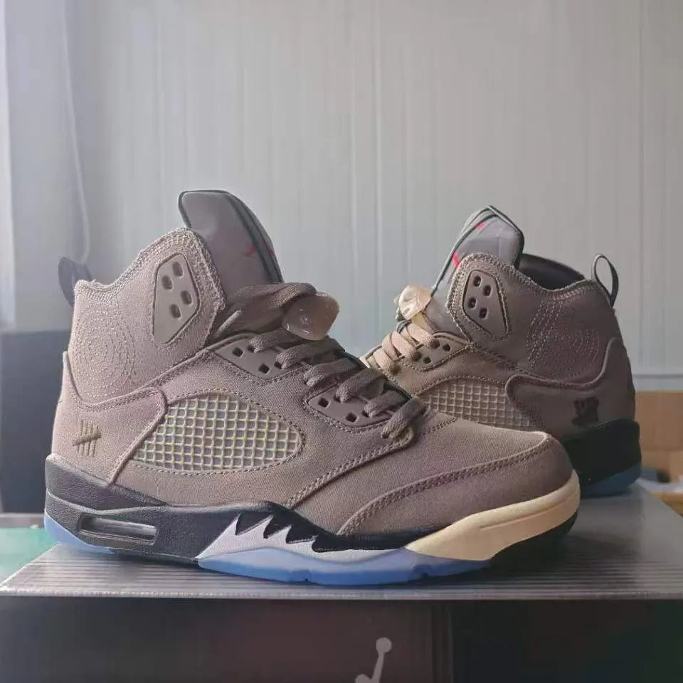 Undefeated x AJ 5 "Moon Fossil" Shoes Sneakers - nk0005595 image 2