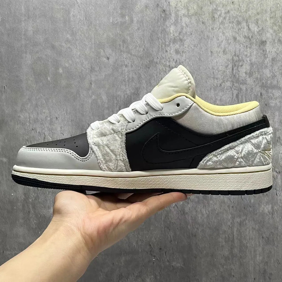 AJ 1 Low Beaded Swoosh Shoes Sneakers - nk0002543 image 6