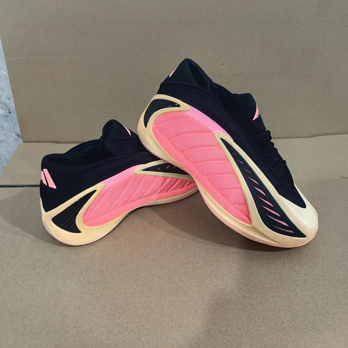 AE 2 With Love Shoes Sneakers - nk0004688 image 14
