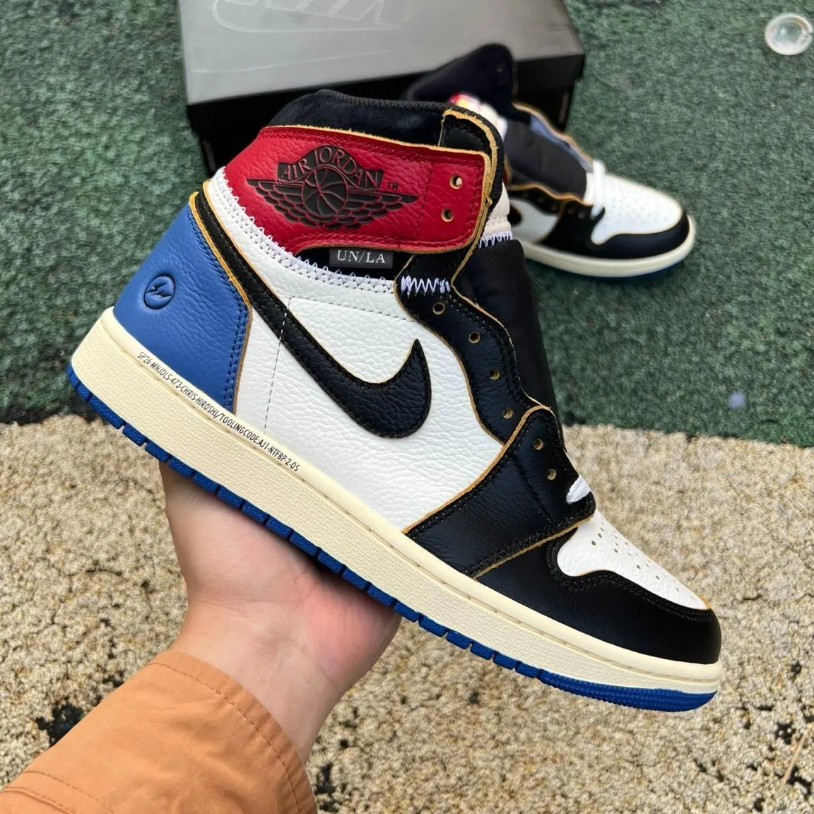 Fragment x Union LA x AJ 1 High OG Varsity Red Shoes Sneakers – nk0004749 image 2