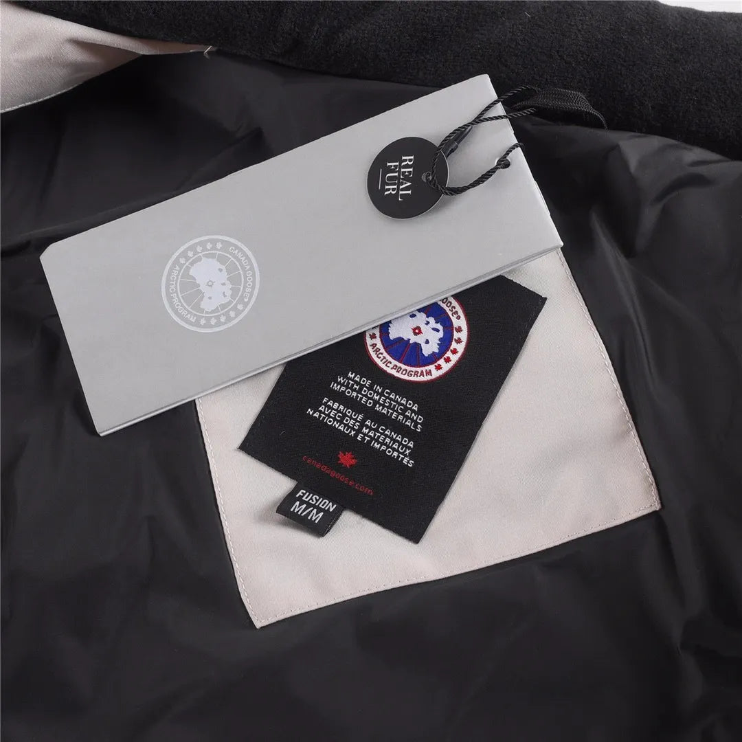 Canada Goose Down Jacket - CD0011