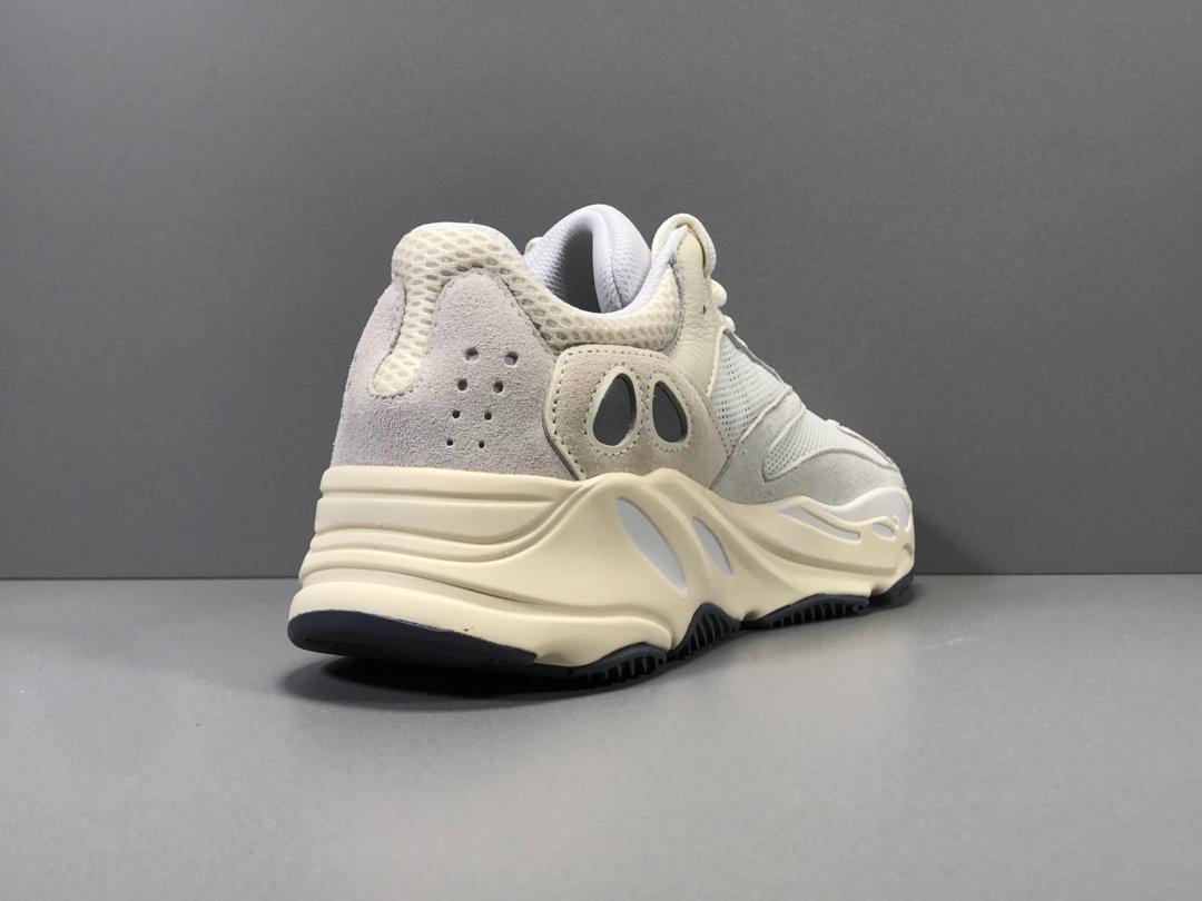 YzY Boost 700 Analog Shoes Sneakers - ad0000030 image 15