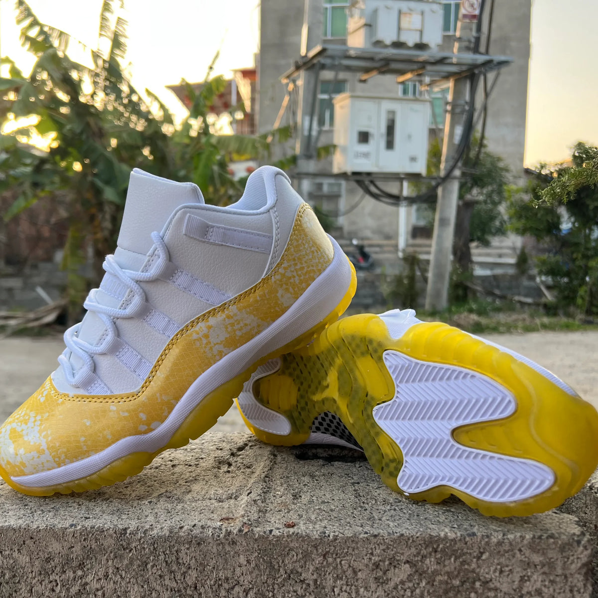 AJ 11 Retro Low Tour Yellow Snakeskin Shoes Sneakers - nk0002830 image 8