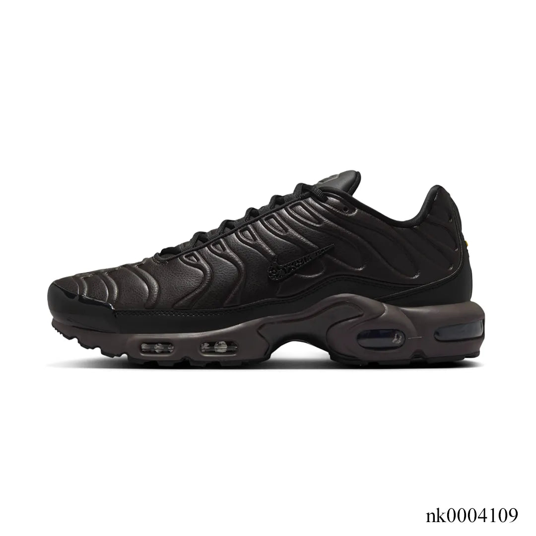 AM Plus Black Tea Shoes Sneakers - nk0004109 image 1