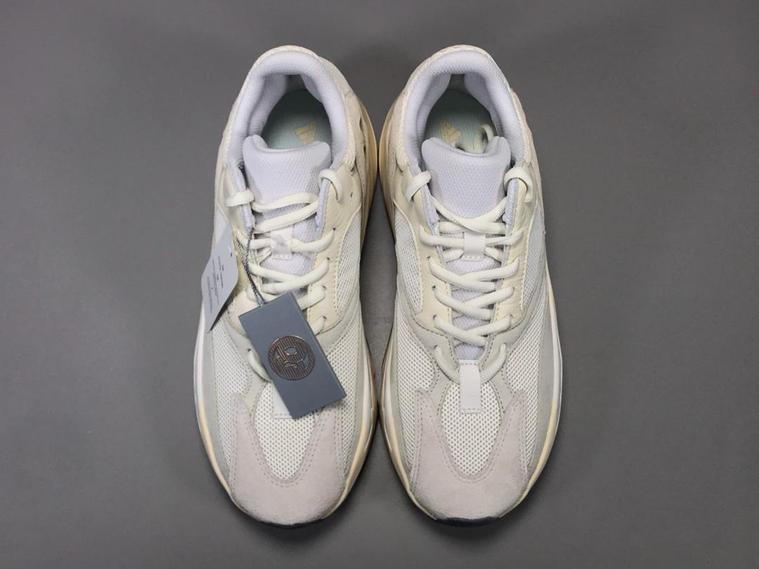 YzY Boost 700 Analog Shoes Sneakers - ad0000030 image 11
