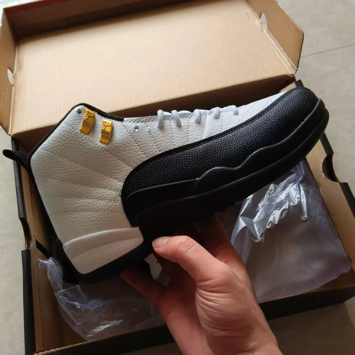 AJ 12 Taxi 2025 Shoes Sneakers - nk0004342 image 4