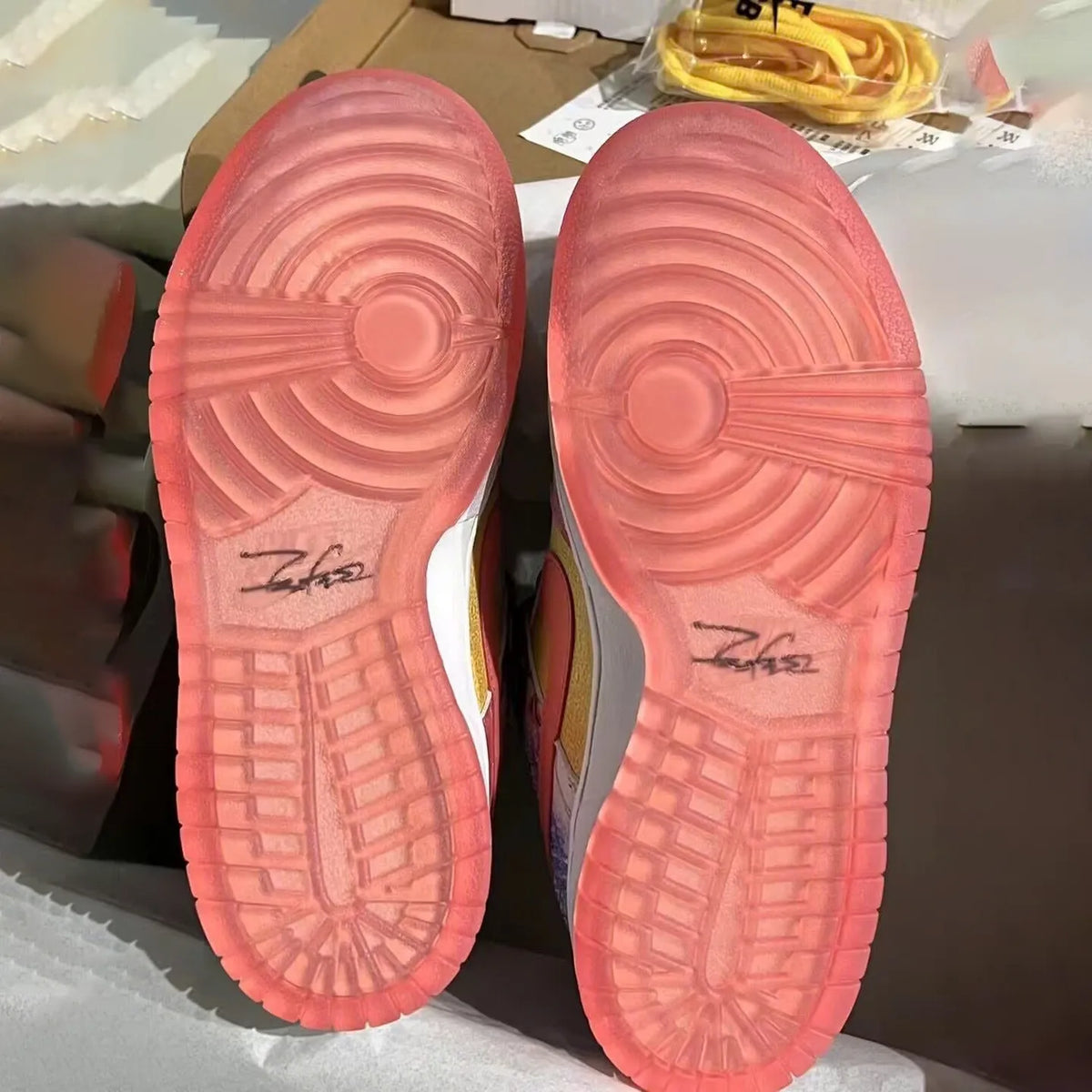 Futura x SB Dunk Low Shoes Sneakers - nk0004075 image 2