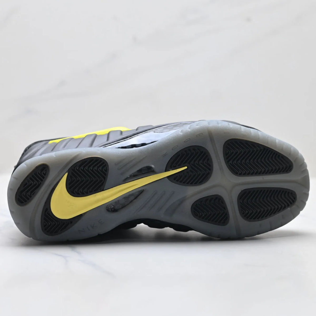 Air Foamposite Pro Voltage Shoes Sneakers - nk0005103 image 8