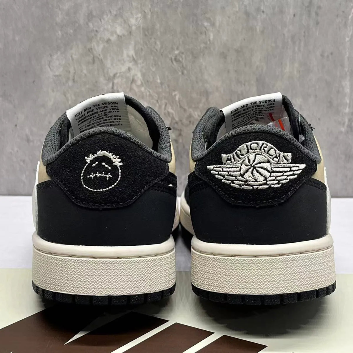 Travis Scott x AJ 1 Low OG Pale Vanilla Shoes Sneakers – nk0003938 image 4