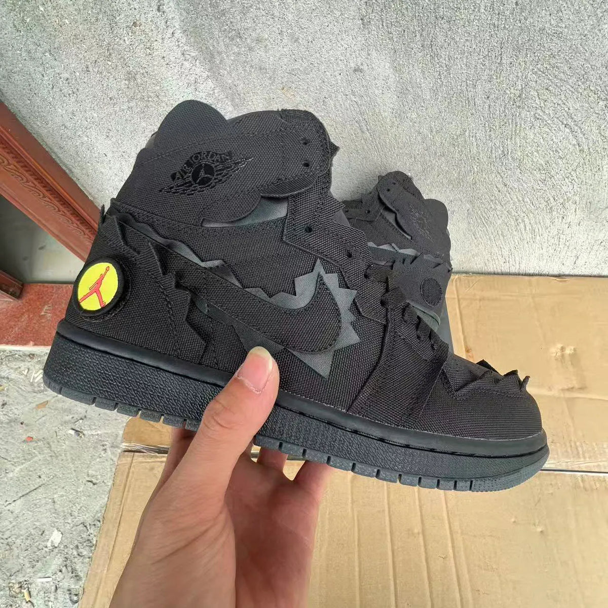 J Balvin x AJ 1 "Black" Shoes Sneakers – nk0005300 image 2