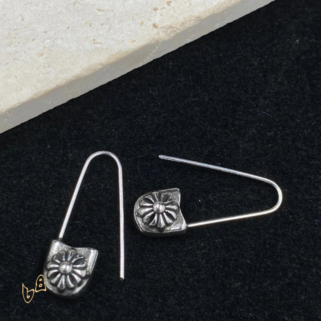 CH Safety Pin Earrings – CH0148