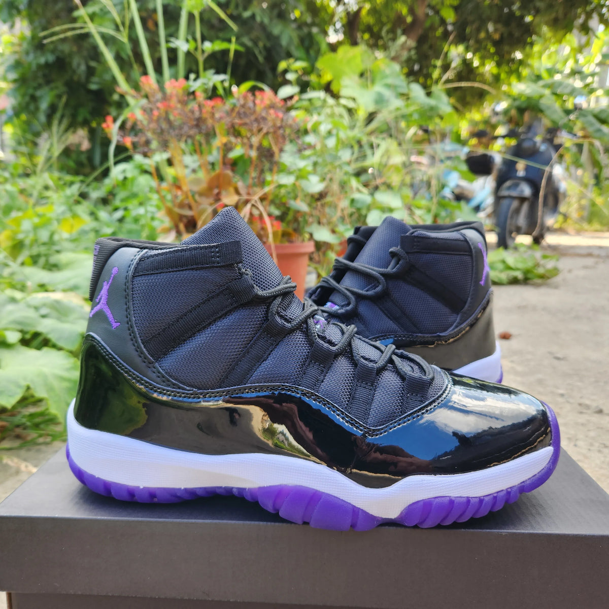 AJ 11 Black Grape Shoes Sneakers - nk0004209 image 6