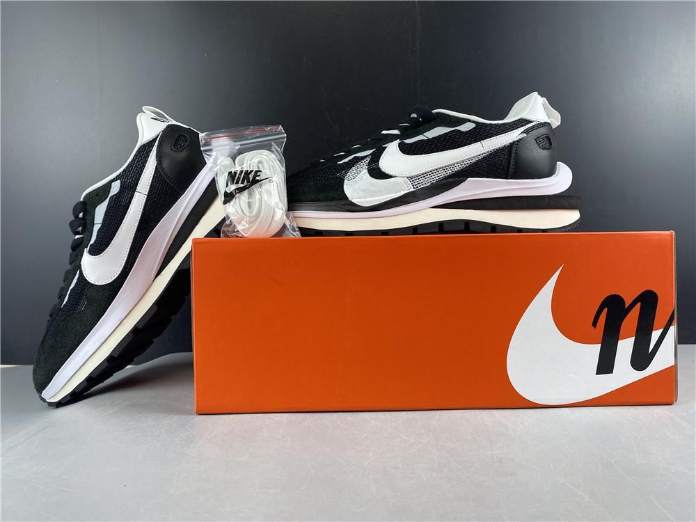 Sacai x Pegasus VaporFly Shoes Sneakers - nk0000744 image 2