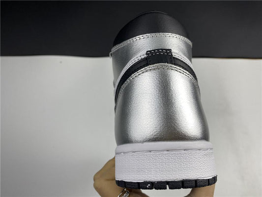 AJ 1 High OG WMNS Silver Toe Shoes Sneakers - nk0001426 image 2