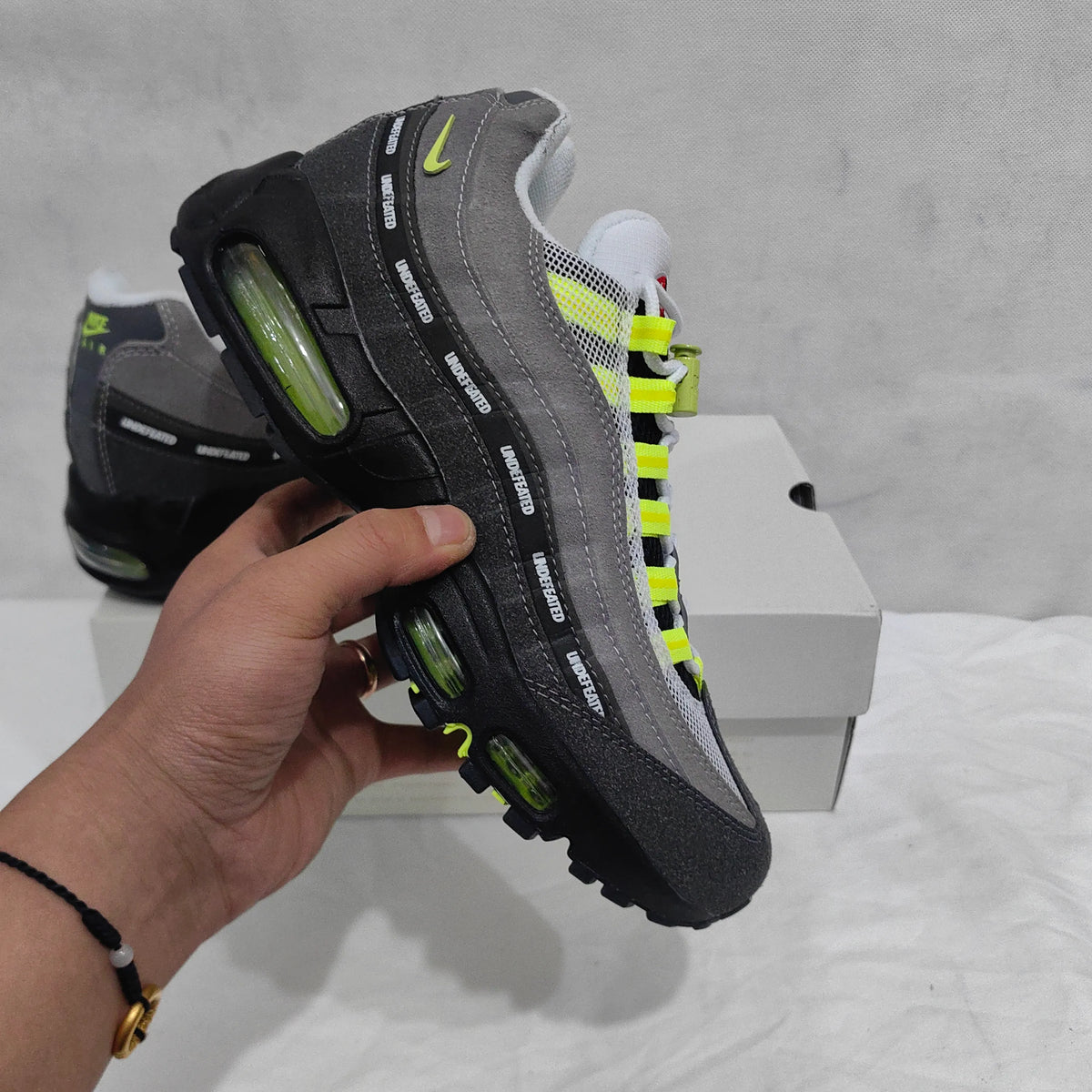 Undefeated x AM 95 Geo NYC Neon Shoes Sneakers - nk0004982 image 9