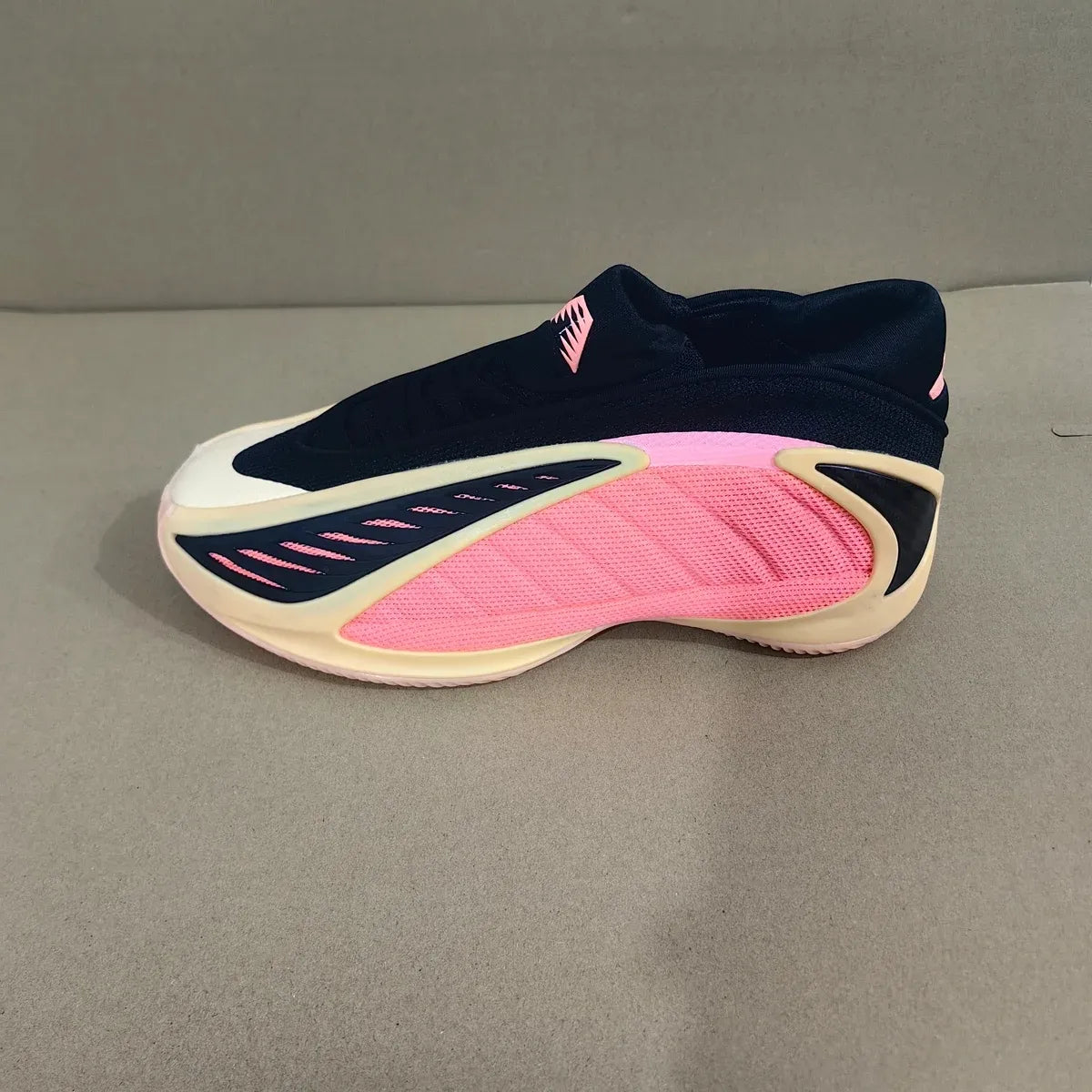 AE 2 With Love Shoes Sneakers - nk0004688 image 7